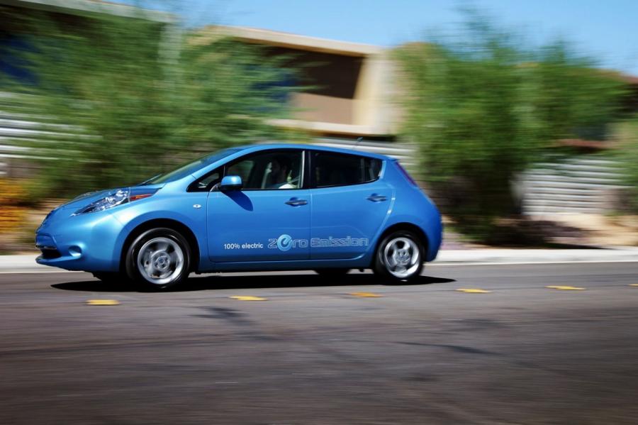  Nissan Leaf 2012 года  (фото 4 из 45)
